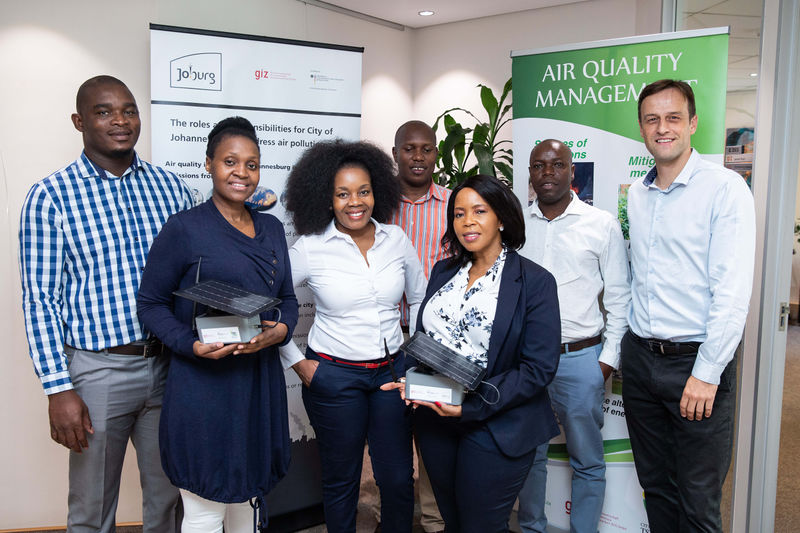 Handing over new solar-powered low-cost emission sensors to city officials of the City of Johannesburg, 2020