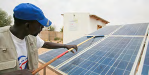 Solar panel cleaning Senegal.png